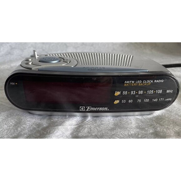 Emerson AM/FM Digital LED Alarm Clock Radio CK5029 Tested - Picture 1 of 8